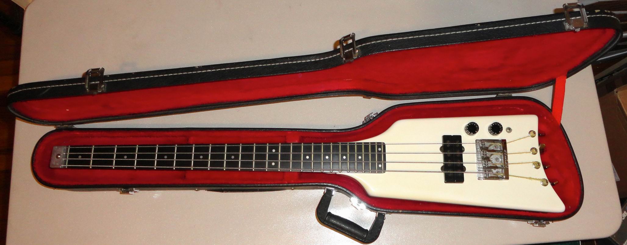 Kramer 1983 "The Duke" Bass Guitar
